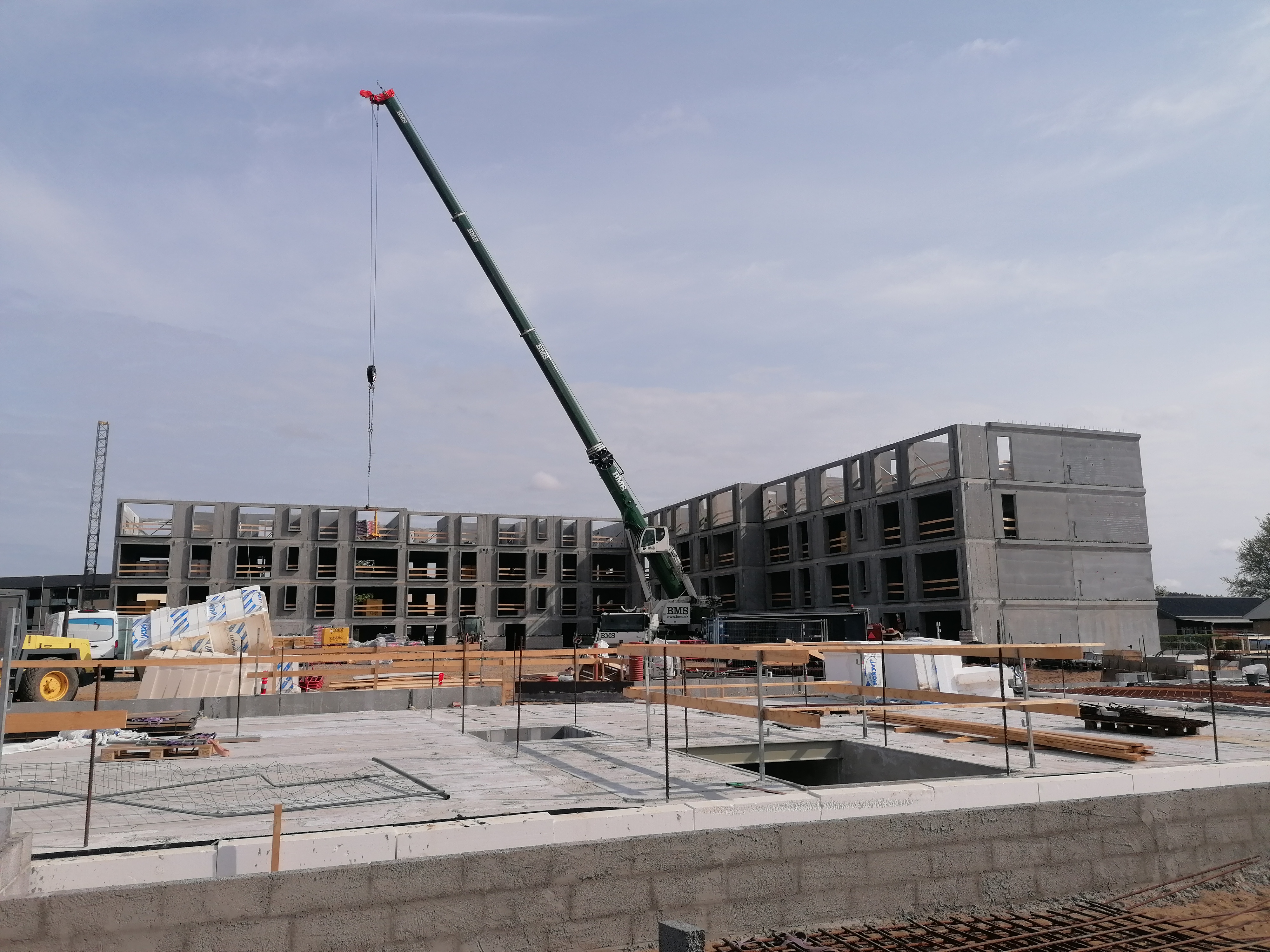 Fuld gang i opførelsen af Holmsø Silkeborg